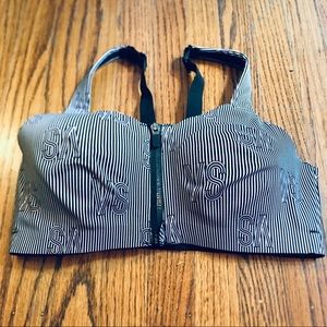 VS Incredible Knockout Bra